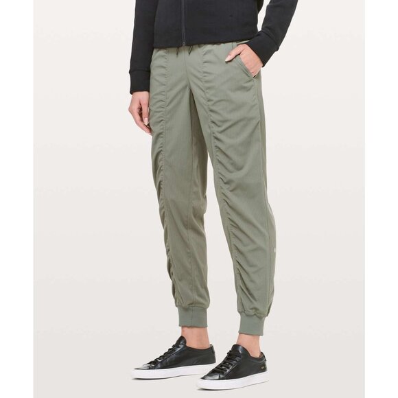 lululemon athletica Green Dance Studio Mid-Rise Jogger | Size 8 - Picture 1 of 9